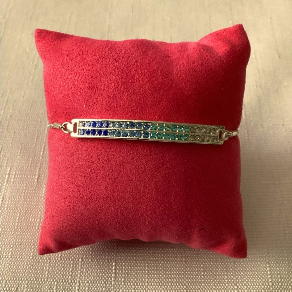 Avon Vintage Blue Crystal Bar Silver Tone Bolo Bracelet